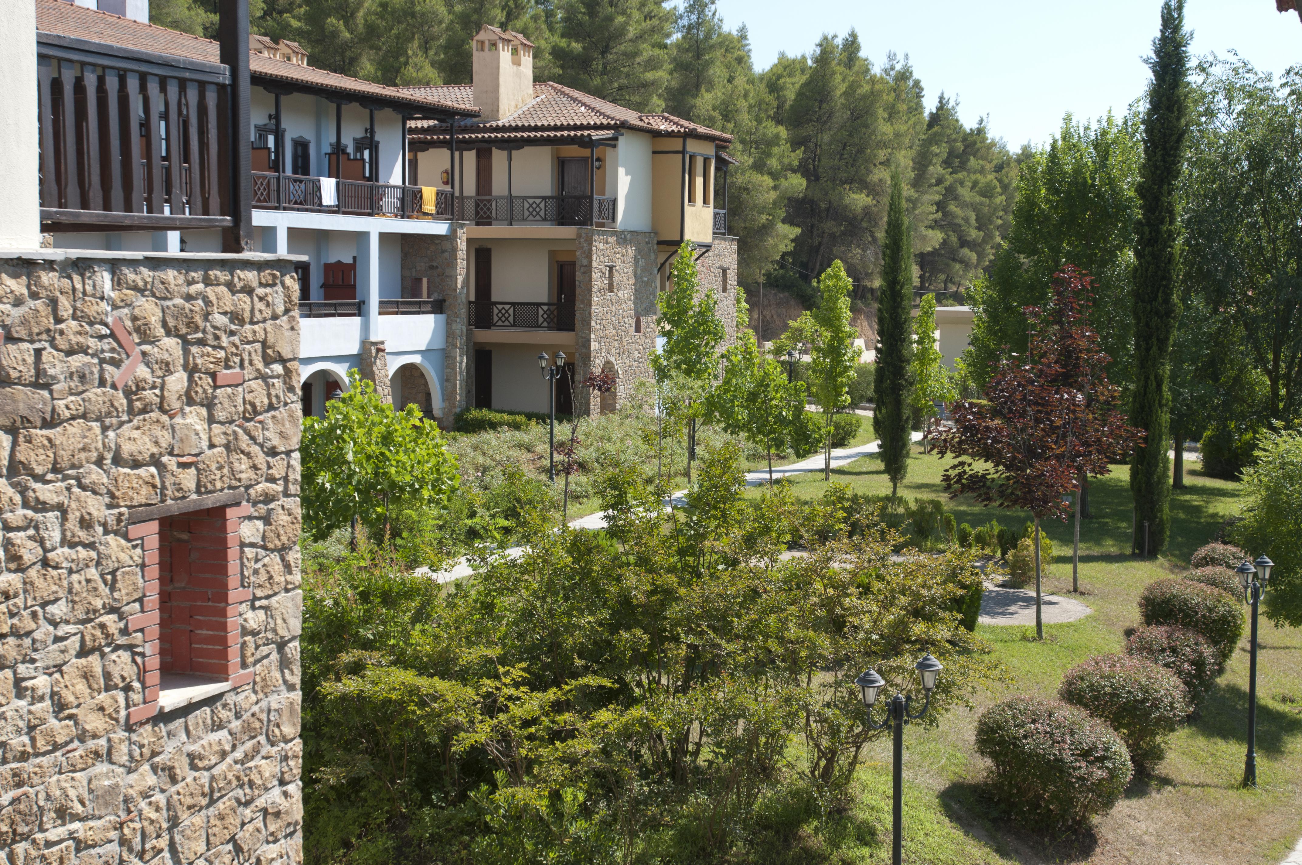 Simantro Resort Sani  Extérieur photo The campus of the University of Patras