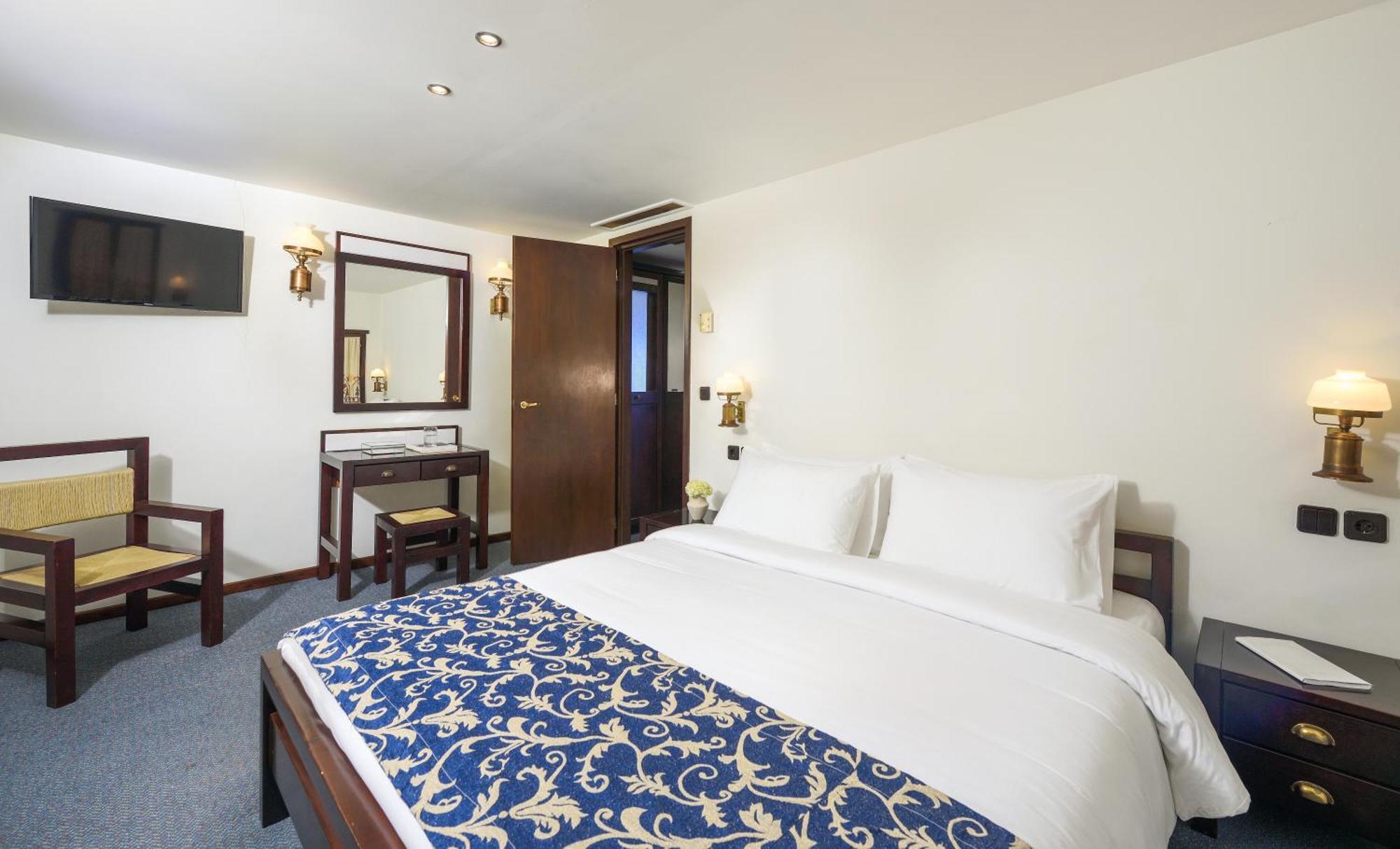 Simantro Resort Sani  Chambre photo A room at the hotel