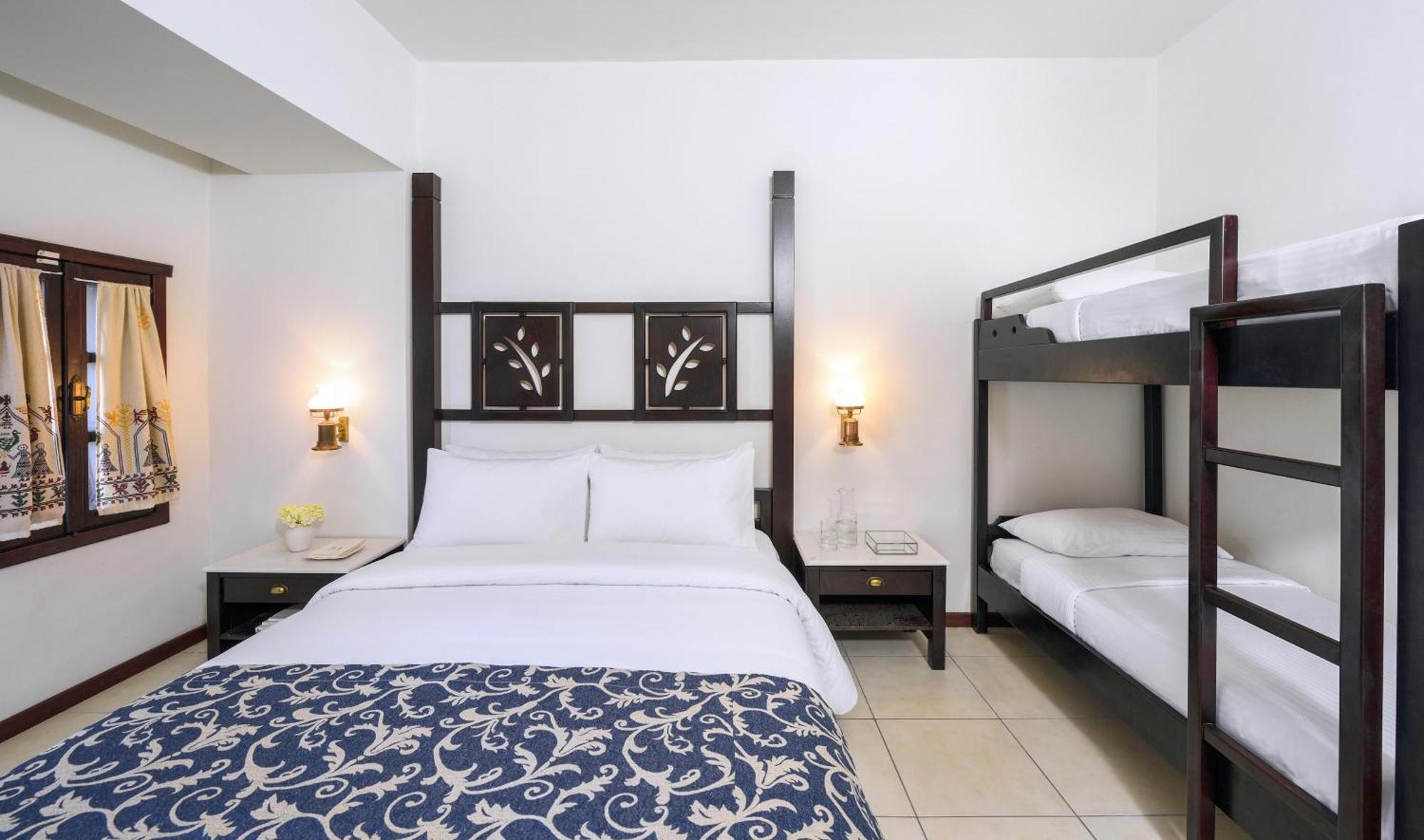 Simantro Resort Sani  Chambre photo Family room