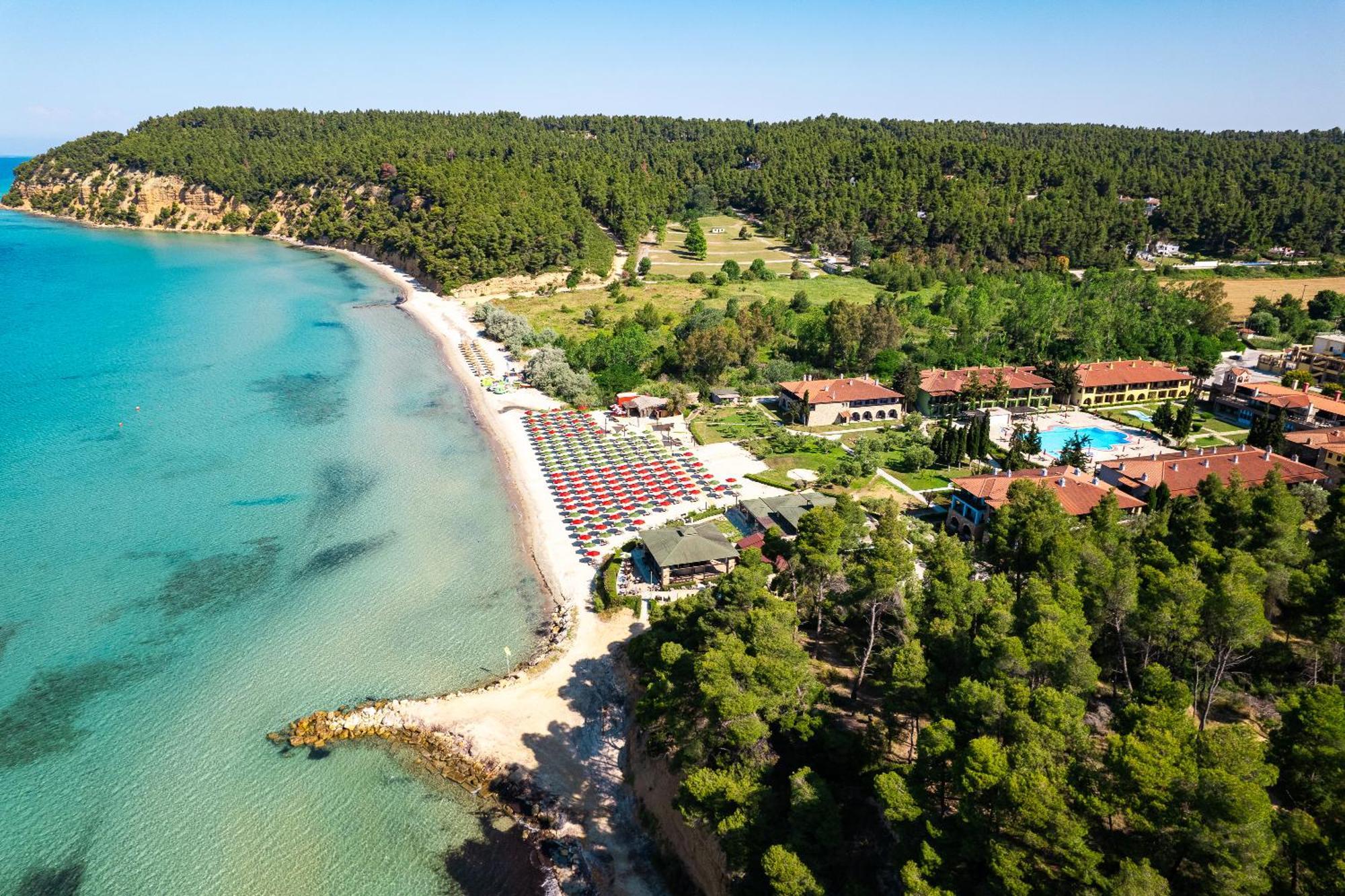 Simantro Resort Sani  Extérieur photo Aerial view of the resort